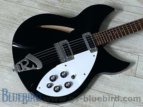 Rickenbacker 330 Jetglo 2017年製